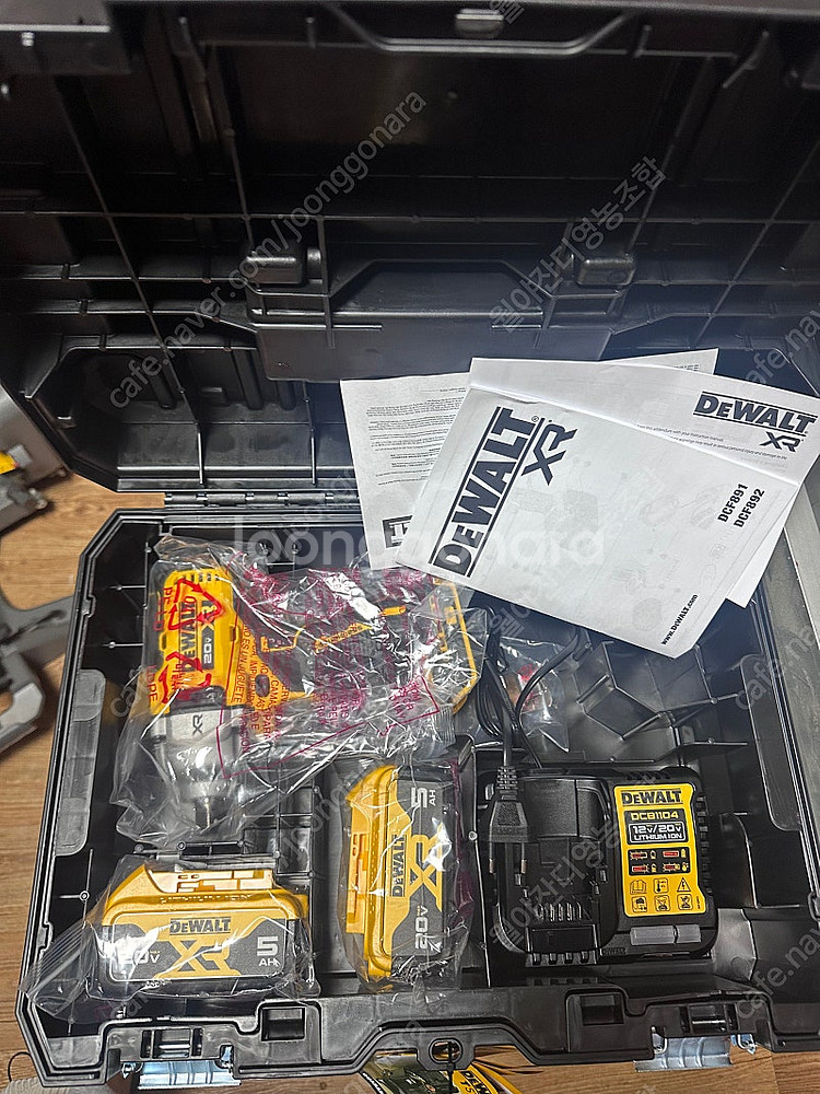 디월트 컷소 임패 드릴 함마 로타리 함마 앙카드릴 등등 여러가지 충전공구--2